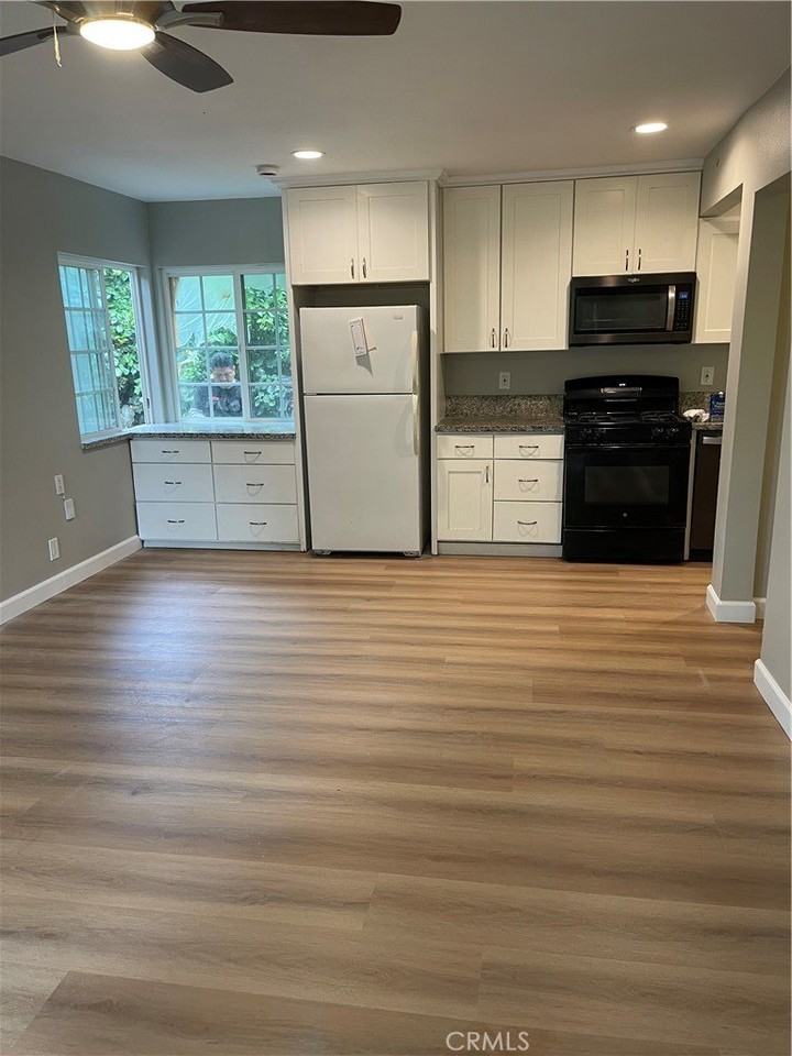 835 E Howard St - Photo 2 of 7