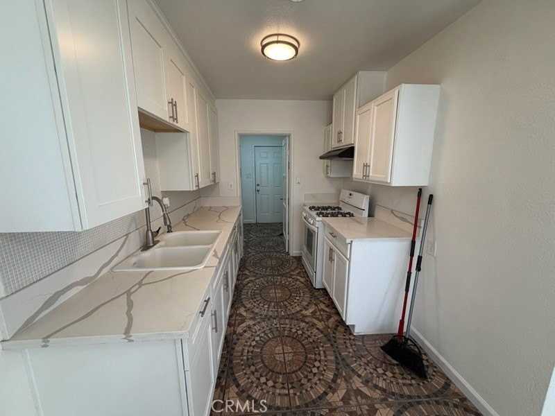 15356 Merrill Ave #1 - Photo 3 of 8