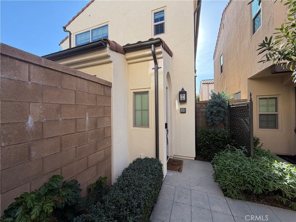 182 Quiet Grv - Photo 2 of 20