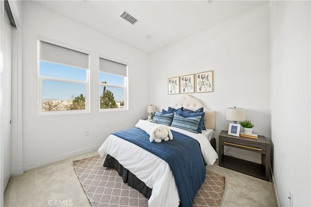 1522 S Urbana St - Photo 5 of 45