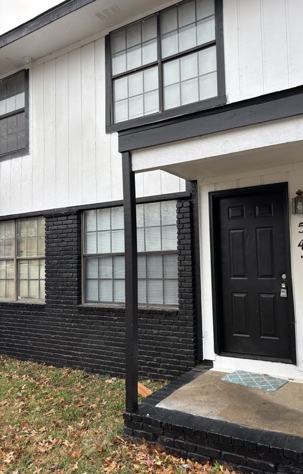 543 N Betty Jo Dr #1 - Photo 2 of 10