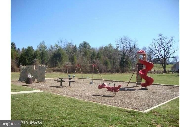 10588 Sunburst Gardens Dr Unit C #C - Photo 3 of 3