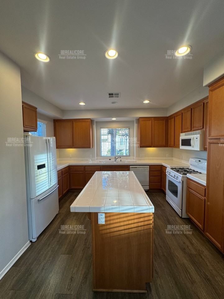 22327 Blue Lupine Cir #1 - Photo 7 of 50