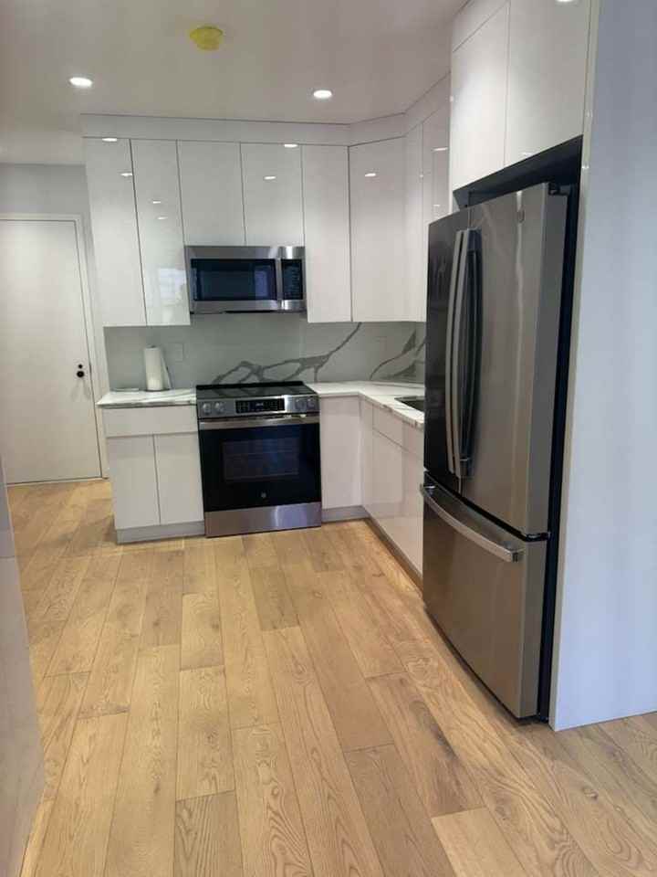 53 W 82nd St #1388746P - Photo 7 of 14