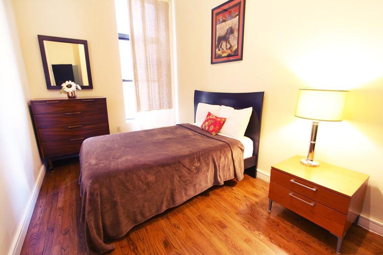 286 Malcolm X Blvd #1424337P - Photo 6 of 36