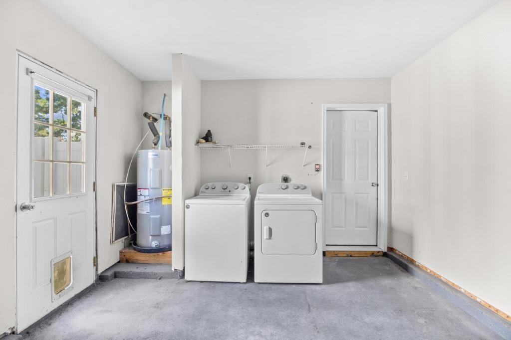 1152 Stoney Falls Blvd - Photo 6 of 23