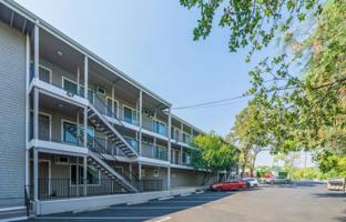 featured image of 1425 Magnolia Ave