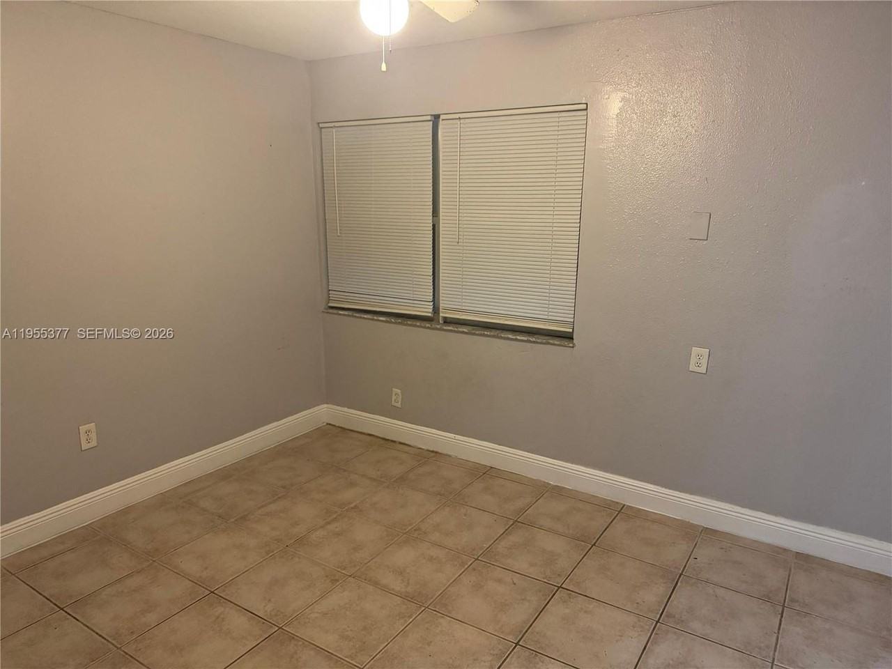 2500 Nw 9th Ct - Photo 7 of 10