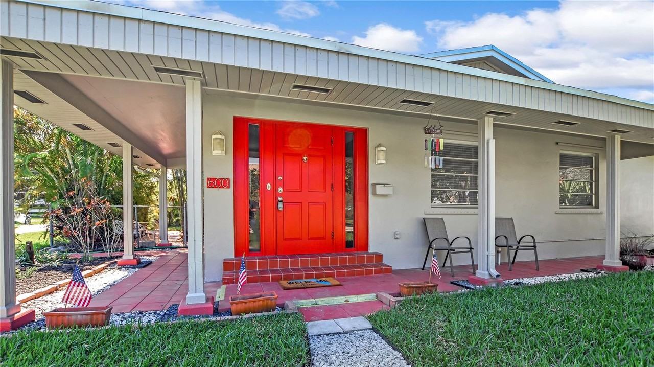 600 Sw 19th St - Photo 7 of 16