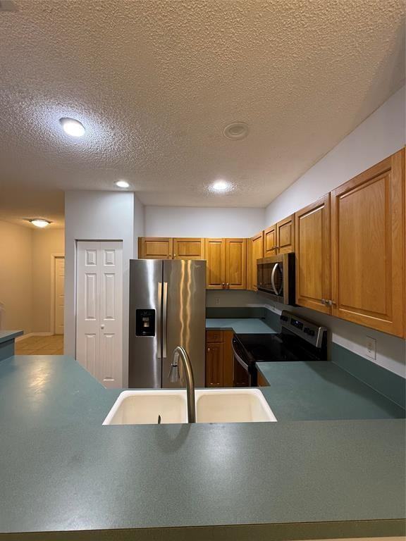 12123 Southwest 2nd Street - Photo 4 of 17