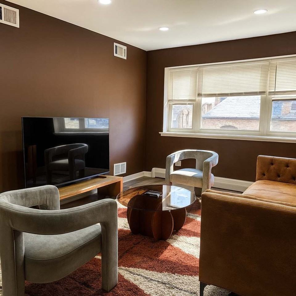 3161 N Cambridge Ave #1042057P - Photo 2 of 7