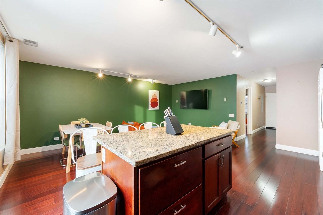 1600 N Halsted St #1035504P - Photo 5 of 24