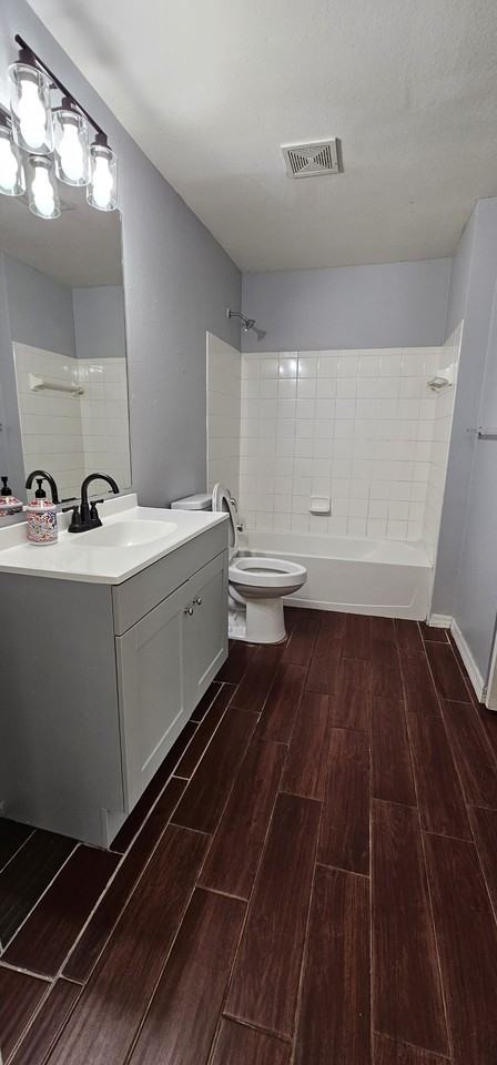 2025 Erving Cir #207 - Photo 6 of 50