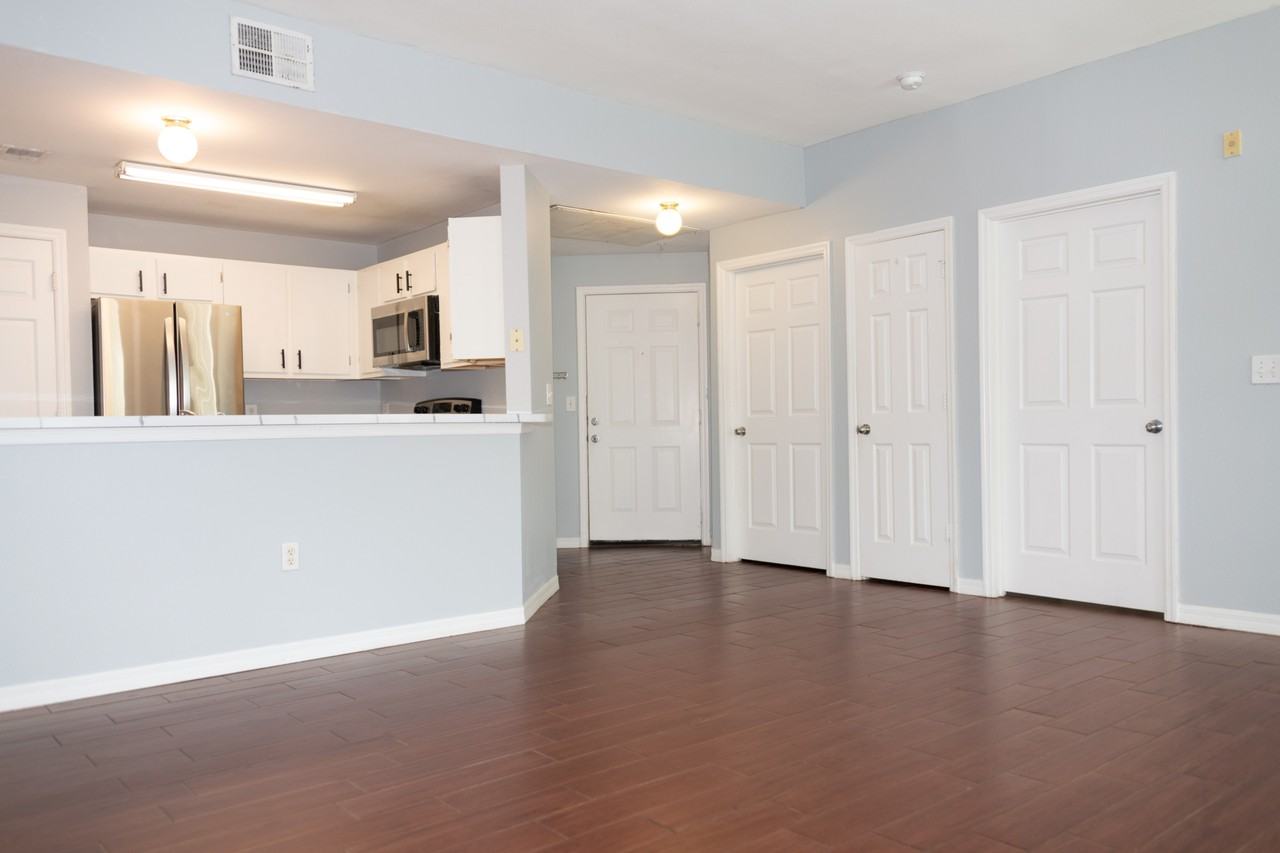 2025 Erving Cir #207 - Photo 7 of 50