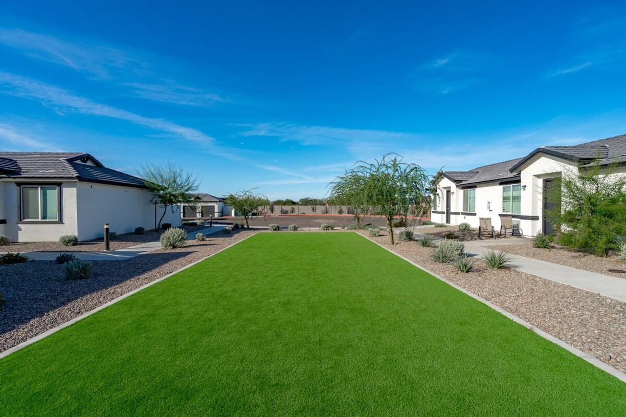 6606 West Paradise Lane - Photo 2 of 79