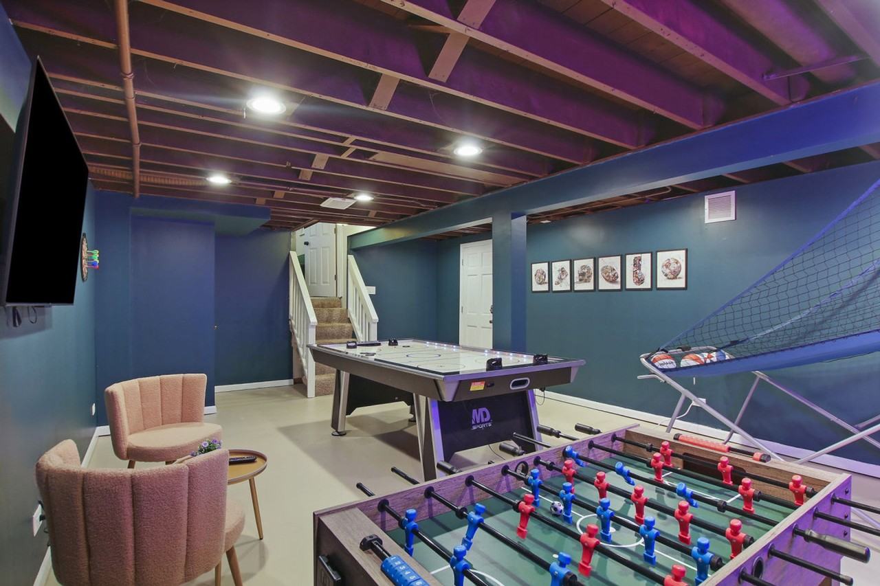 207 N Beverly St #1366962P - Photo 3 of 27