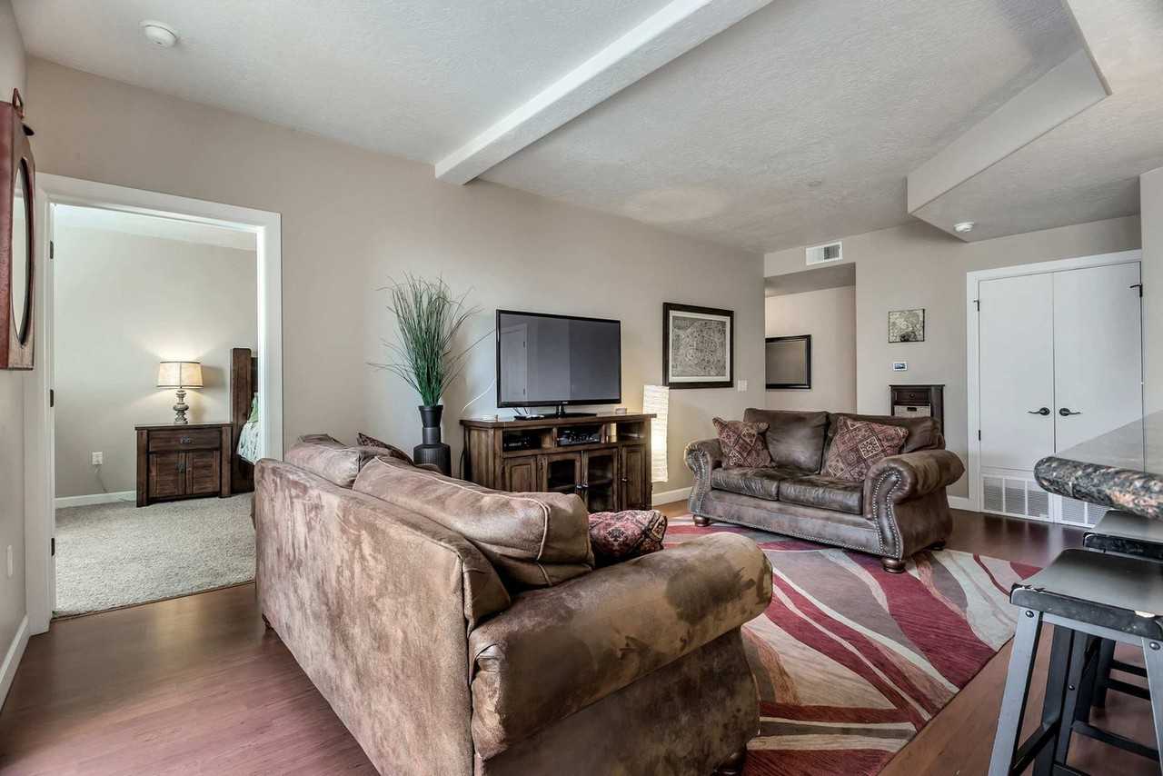 606 West South Temple Street - Photo 3 of 54