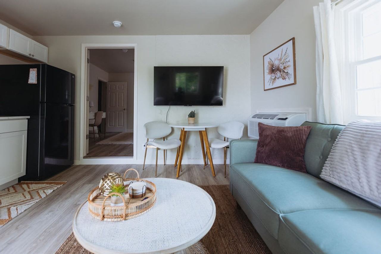 308 Lamont St #1397970P - Photo 6 of 27