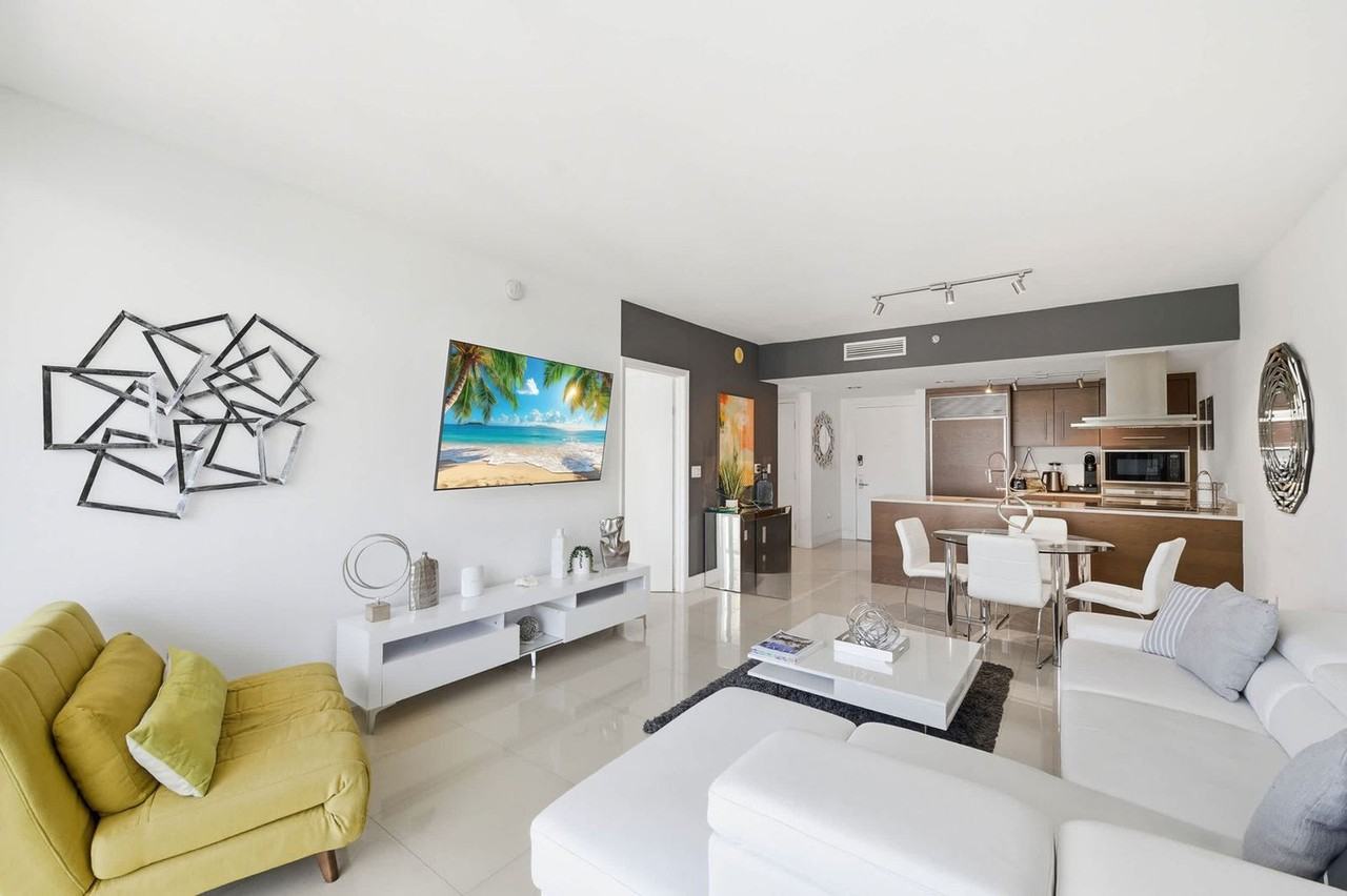 485 Brickell Ave #1419540P - Photo 2 of 27