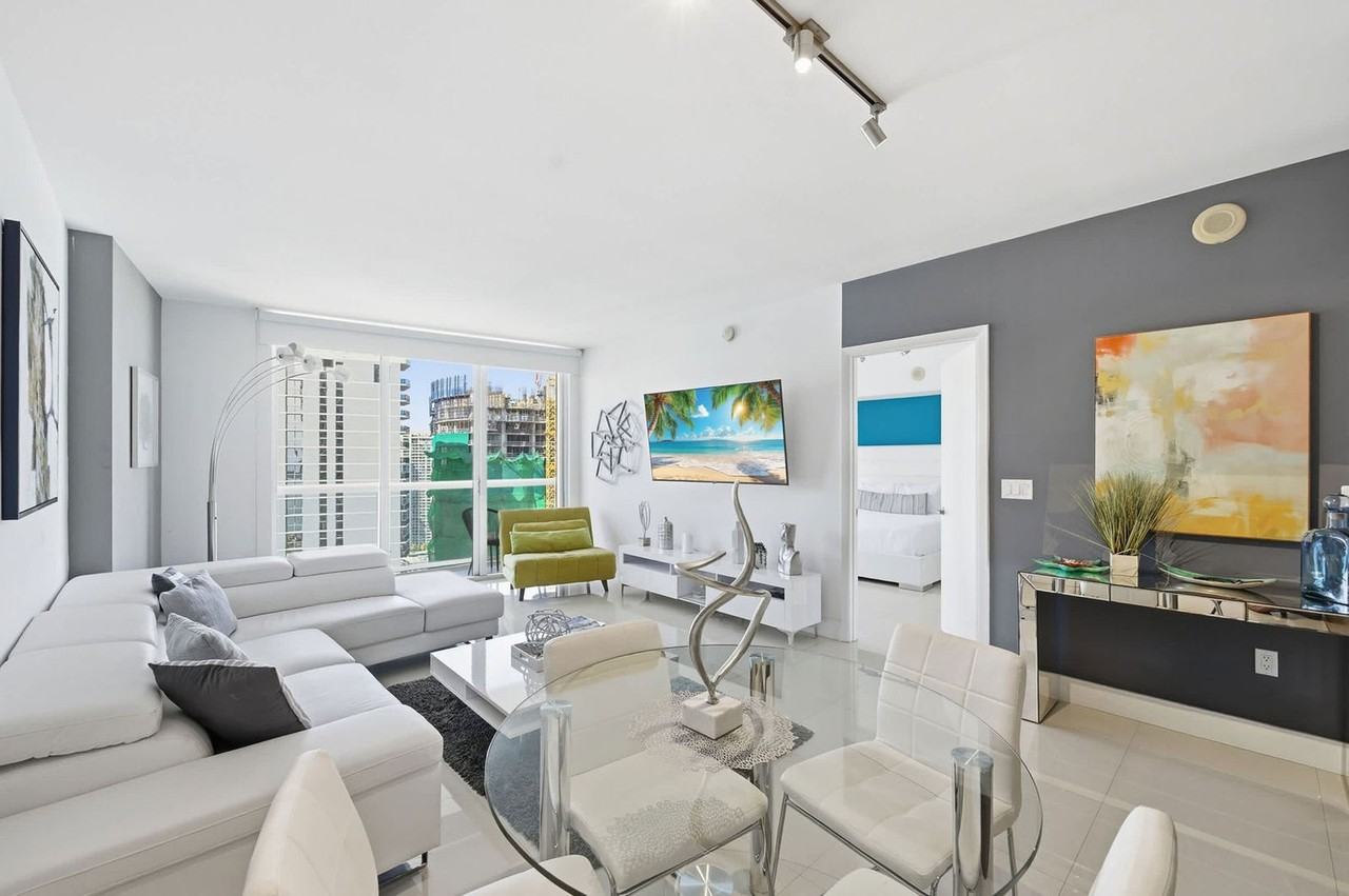 485 Brickell Ave #1419540P - Photo 3 of 27