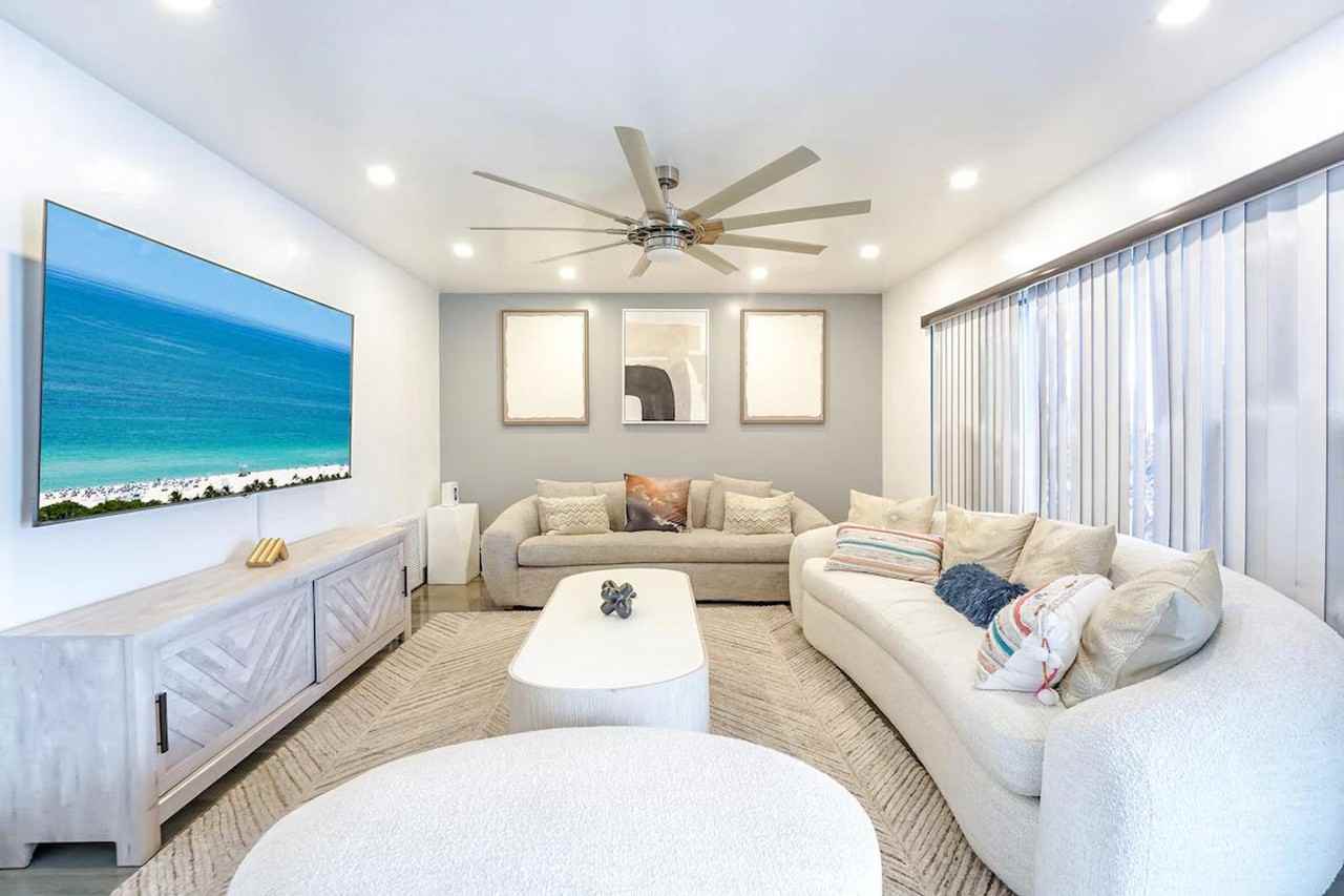 2531 Ne 47th St #1424296P - Photo 5 of 50