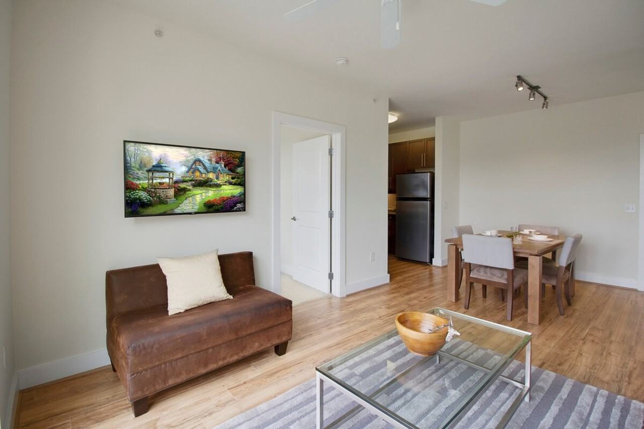 200 S Peyton St #1395504P - Photo 3 of 43