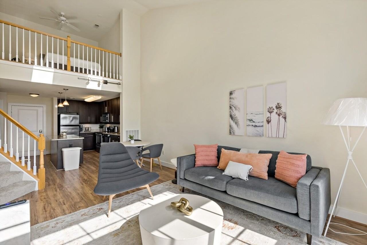 2321 Mill Rd #1395458P - Photo 4 of 50