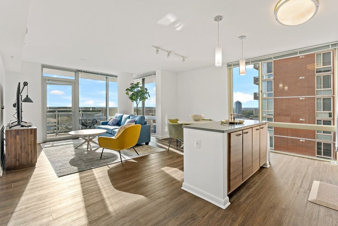 8106 Leesburg Pike #1395432P - Photo 2 of 33