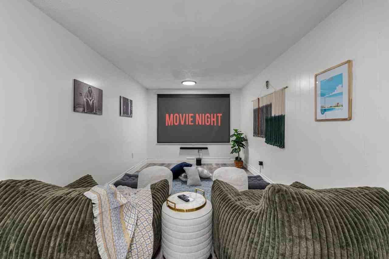 1271 Woodlawn St #1436423P - Photo 3 of 50