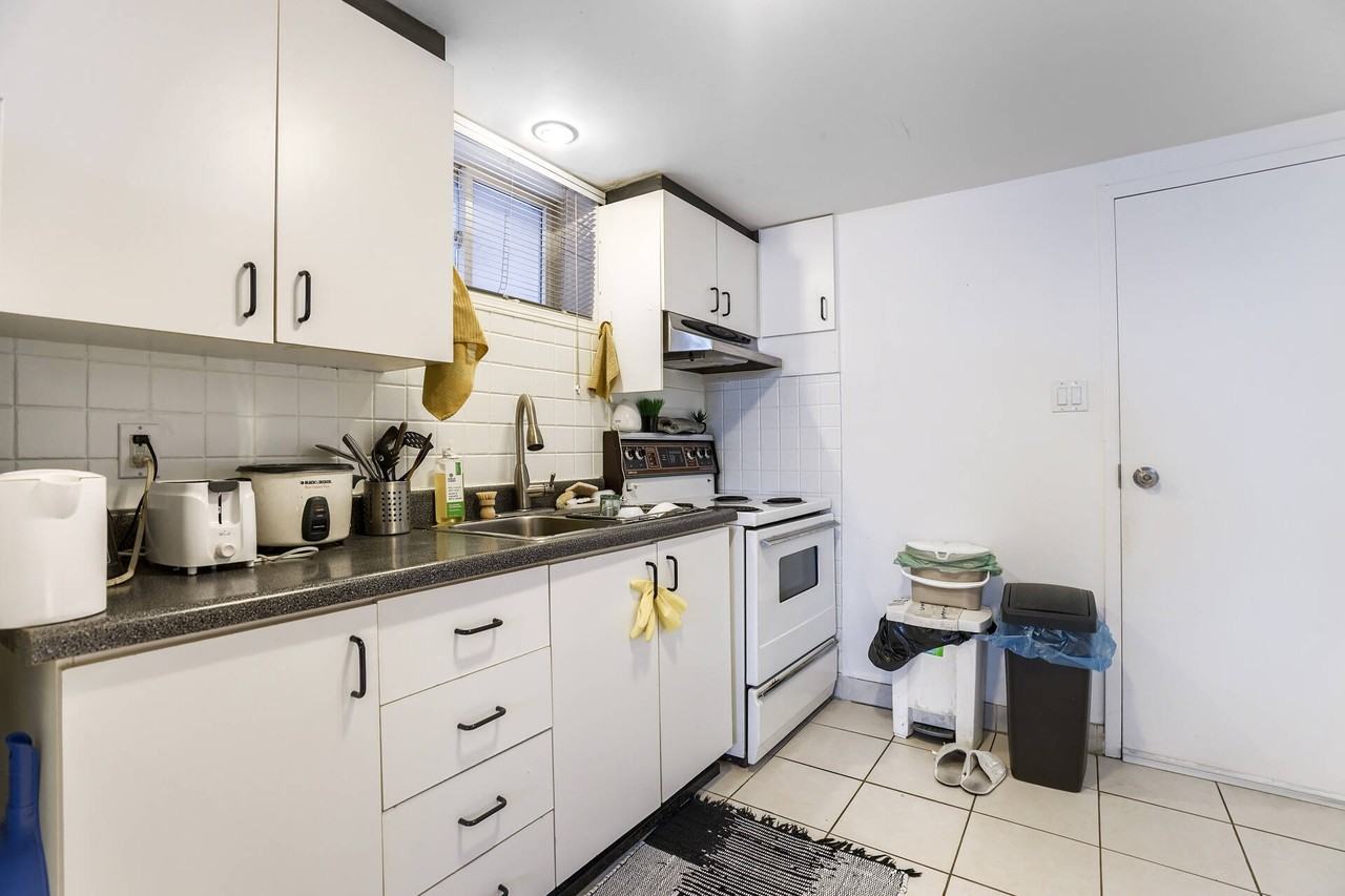 4 Oriole Gardens - Photo 6 of 15