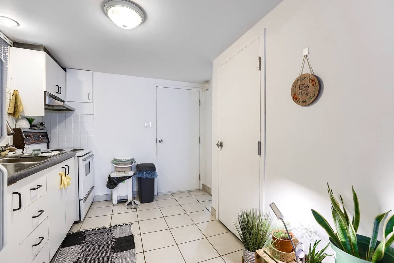 4 Oriole Gardens - Photo 5 of 15