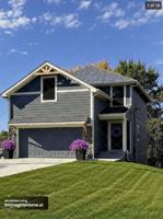 featured image of 11214 North Oak Trafficway