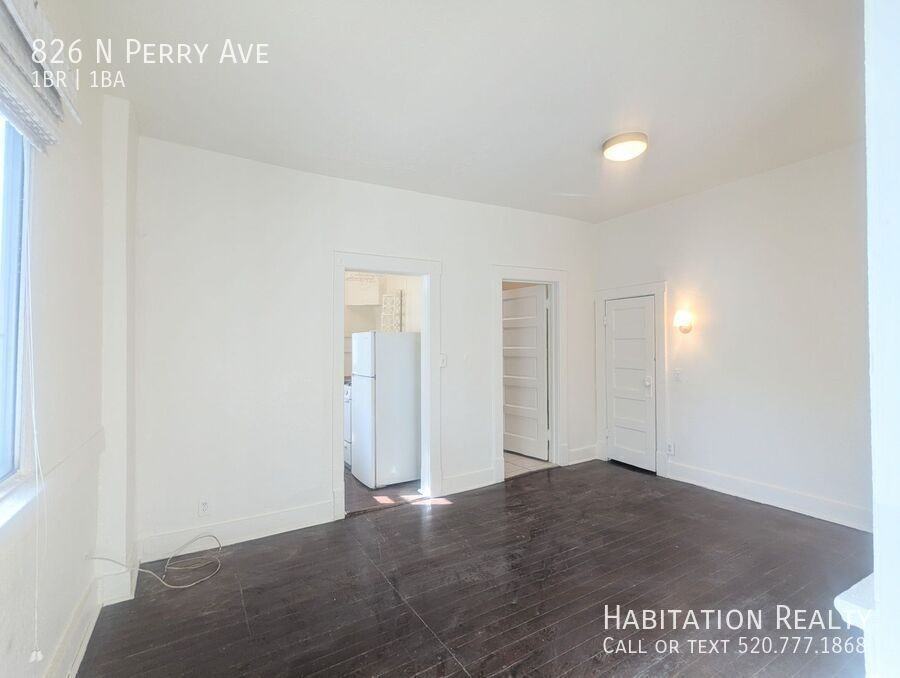 826 N Perry Ave - Photo 7 of 19