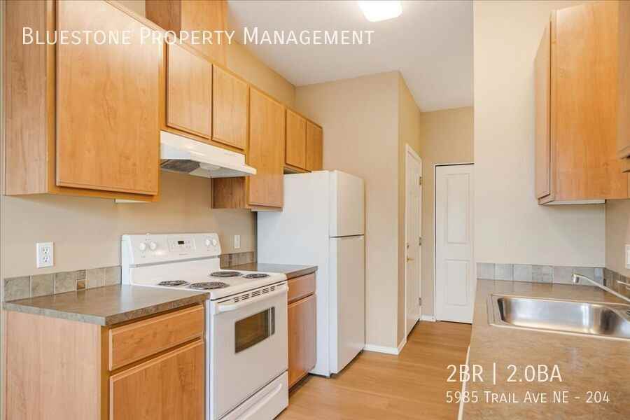 5985 Trail Ave Ne #204 - Photo 4 of 50