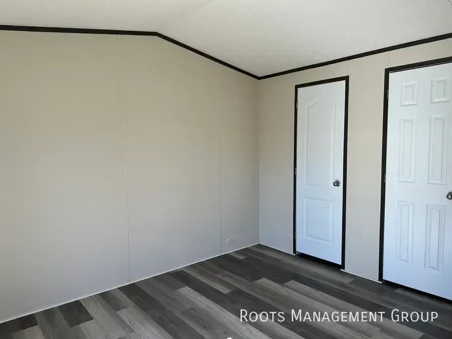 3818 Napier Field Rd #E517 - Photo 3 of 8