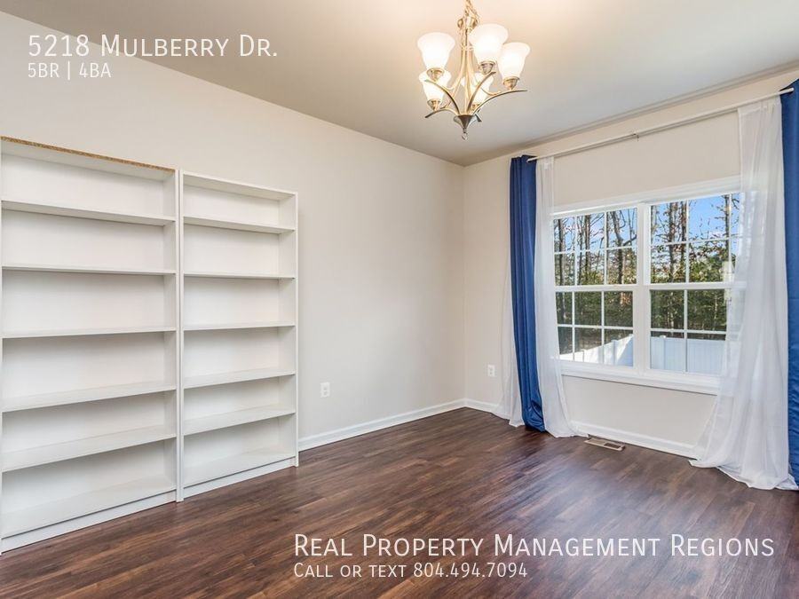 5218 Mulberry Dr - Photo 4 of 27