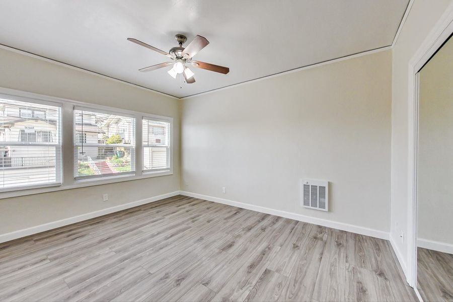 500 Zorah St #03 - Photo 2 of 18