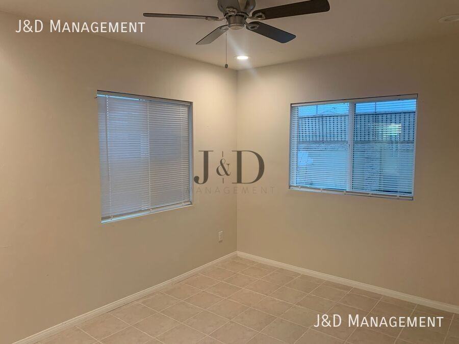 3080 Webster Ave - Photo 6 of 10