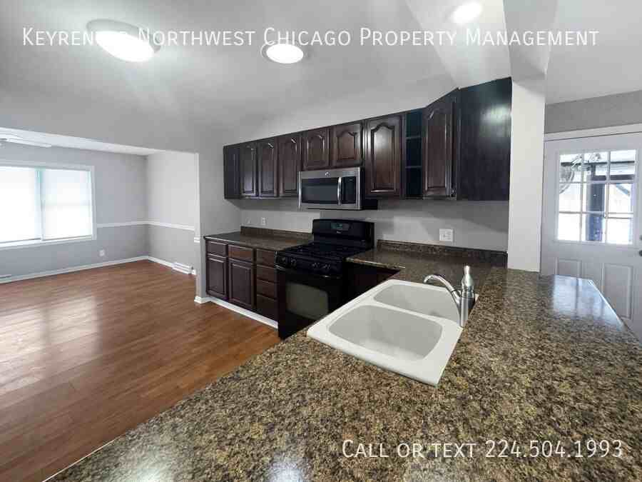 5411 W Lake Shore Dr - Photo 5 of 25