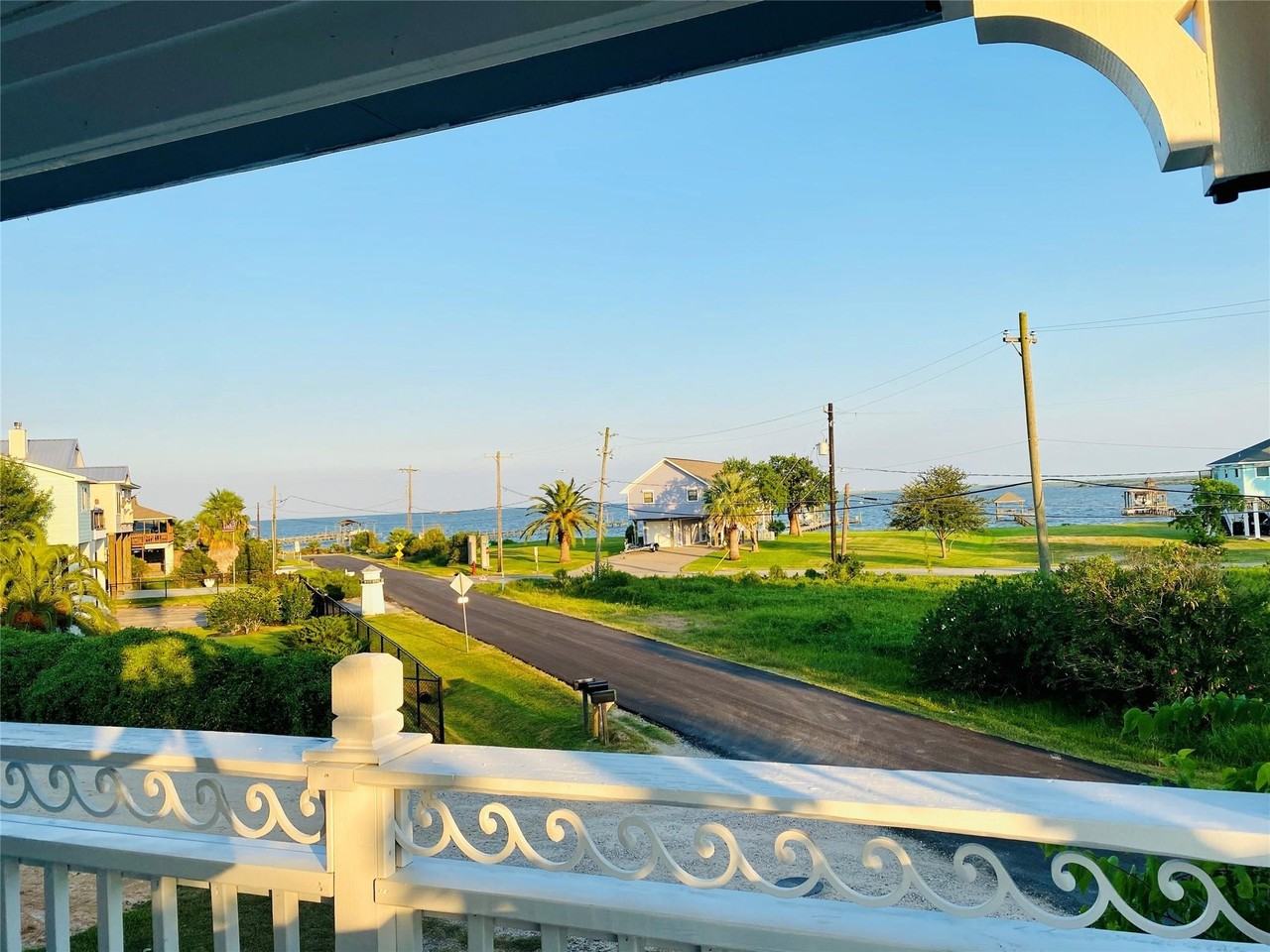 1578 Railroad Ave #1578 - Photo 2 of 27