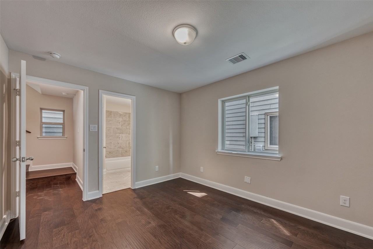 4135 Dupont St #4135 - Photo 7 of 30