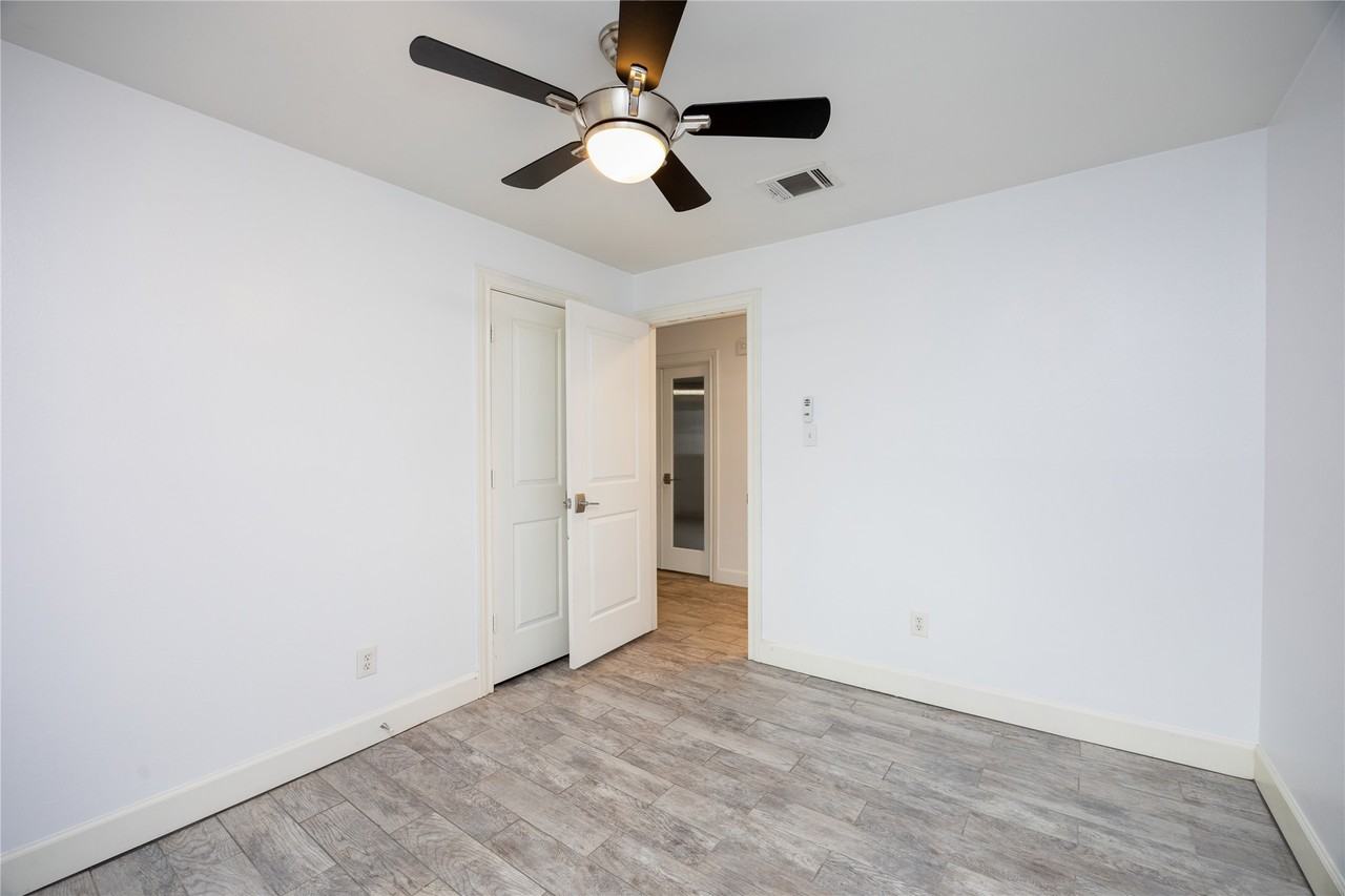 418 Land Grant Dr #418 - Photo 2 of 28