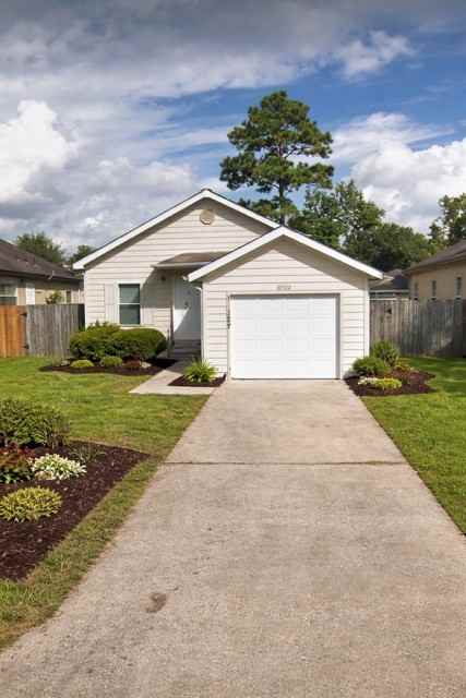 11727 Greenglen Dr #11727 - Photo 3 of 7