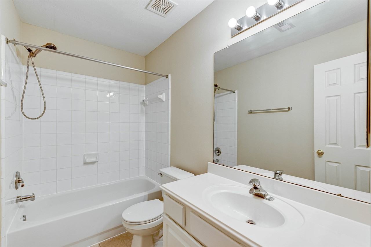 5207 Flax Bourton St #5207 - Photo 5 of 18