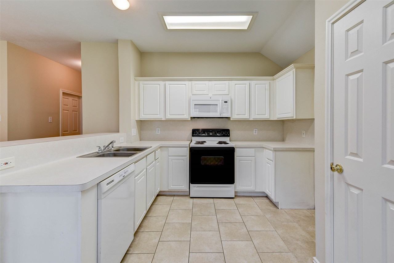 5207 Flax Bourton St #5207 - Photo 7 of 18