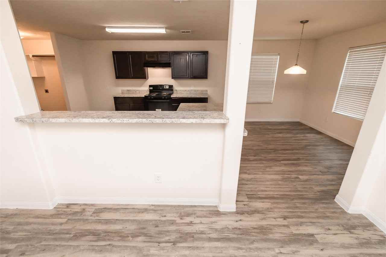 12427 Gemma Ln #12427 - Photo 4 of 10