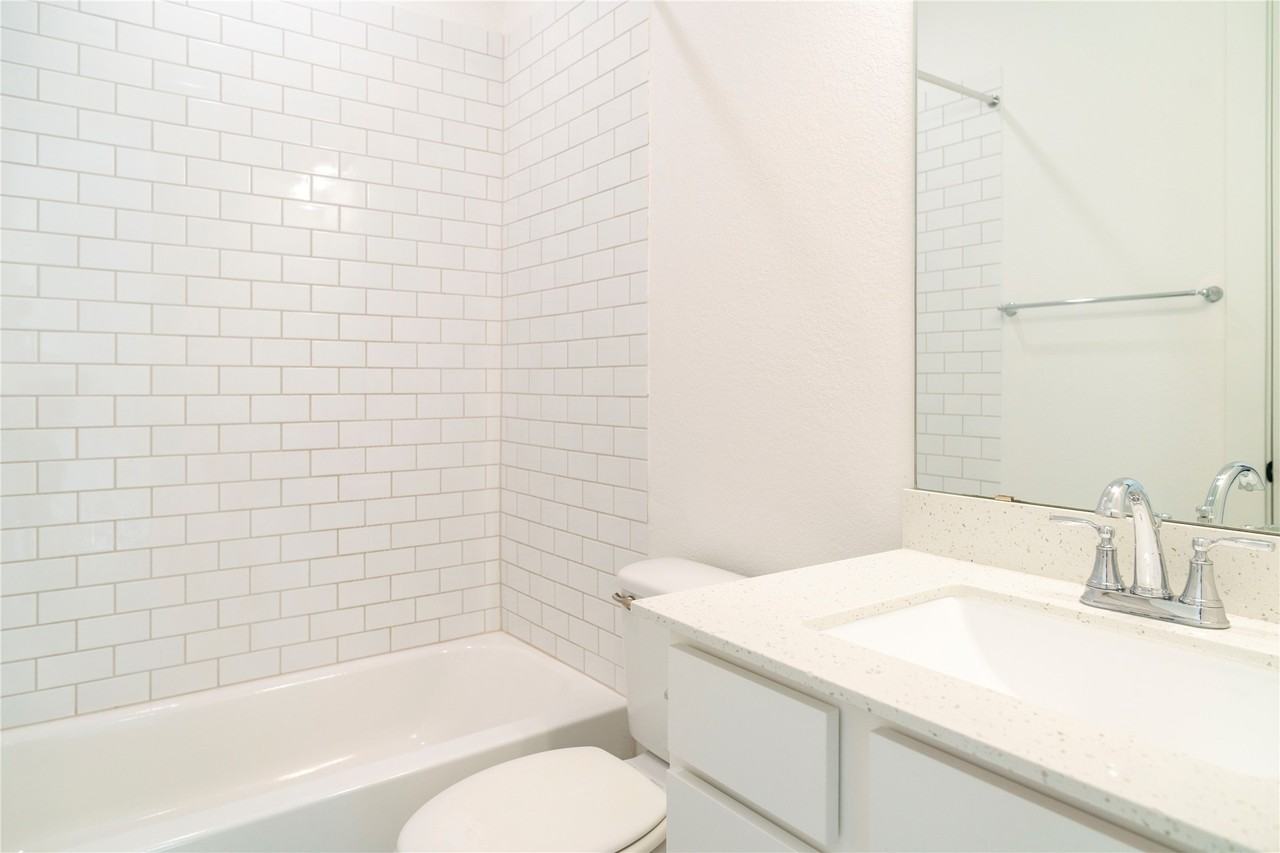 6014 Churchill Springs Ln #6014 - Photo 5 of 30