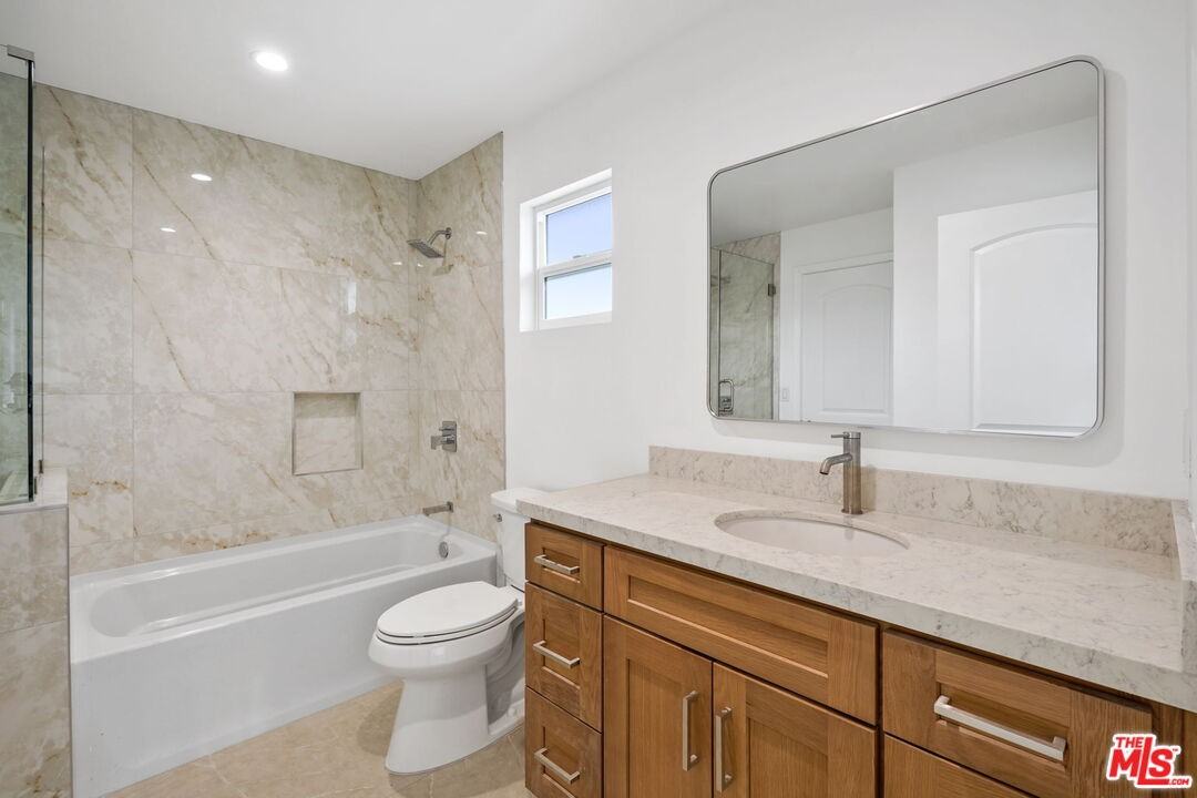 2754 Dalemead St #2754 - Photo 3 of 10