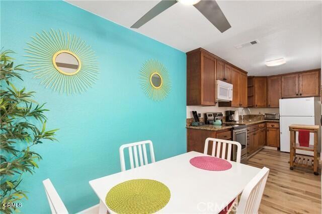 2821 N Los Felices Rd #2821-208 - Photo 5 of 39