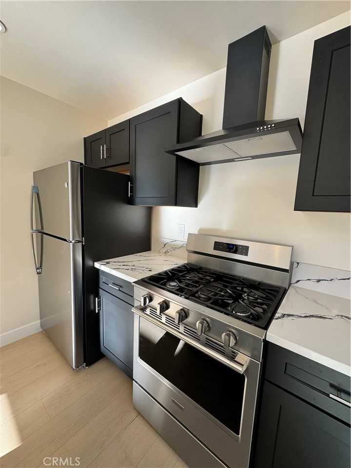 8109 Cole St #81098113A - Photo 5 of 28